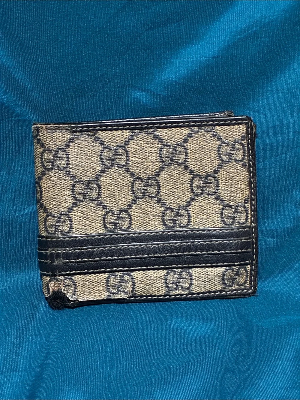 Gucci Vintage Mens Wallet Damaged